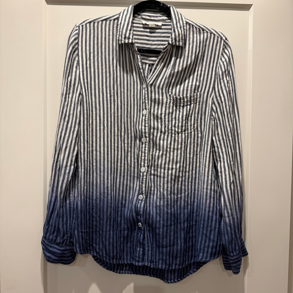 Coastal Beach Lunch Lounge Blue Ombre Striped Button Down Shirt S/P Viscose